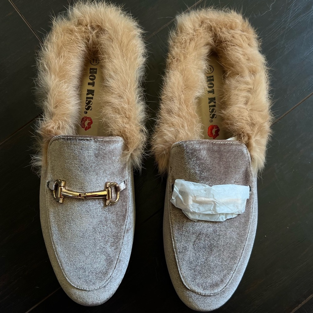 Hot kiss velvet fur velvet loafers